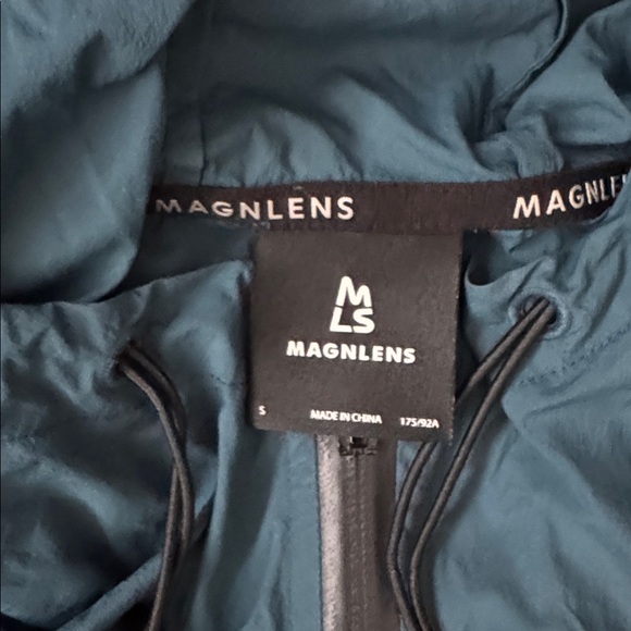 MAGNLENS Bristol Hooded Windbreaker size S - Picture 5 of 6